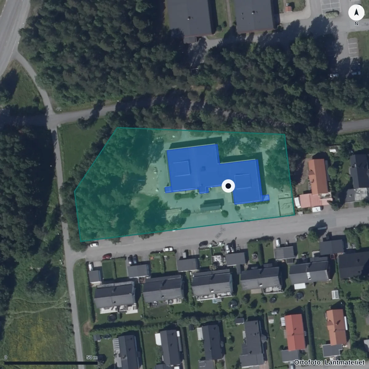Flygbild över Snömannens Förskola, ortofoto från Lantmäteriet