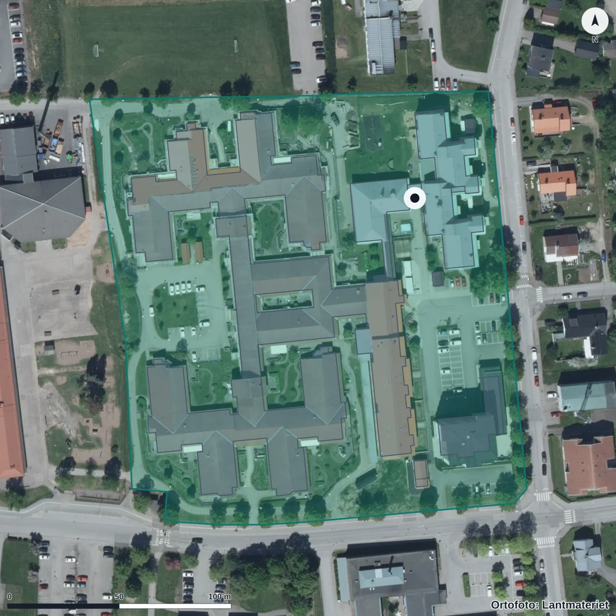Flygbild över Förskolan Bergmansgården, ortofoto från Lantmäteriet