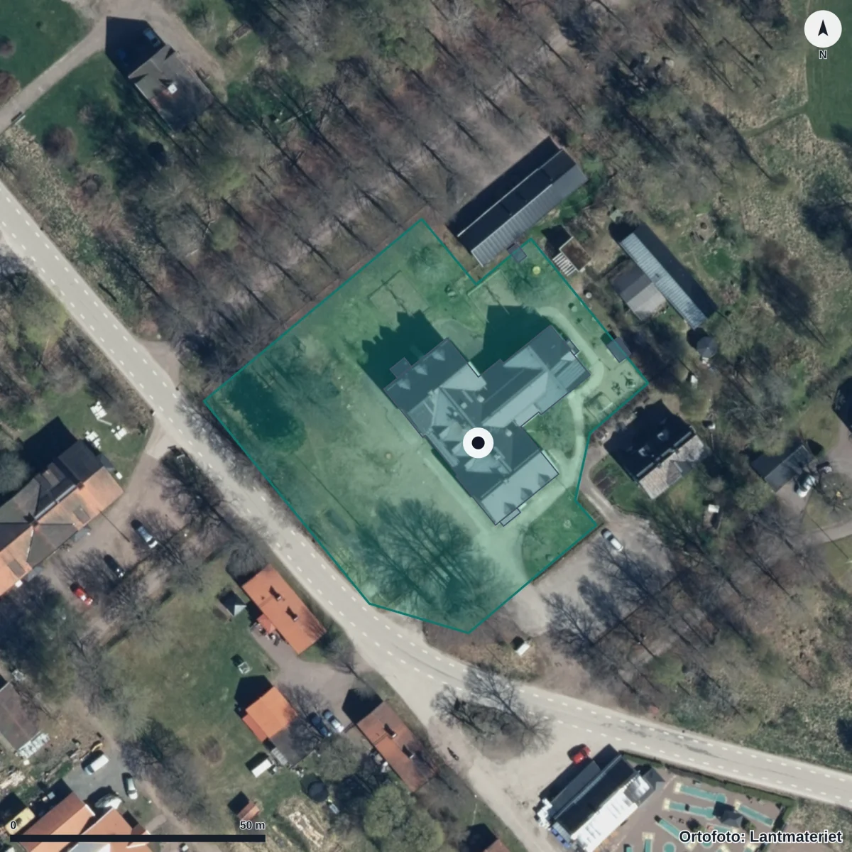 Flygbild över Stjärnsunds Förskola, ortofoto från Lantmäteriet