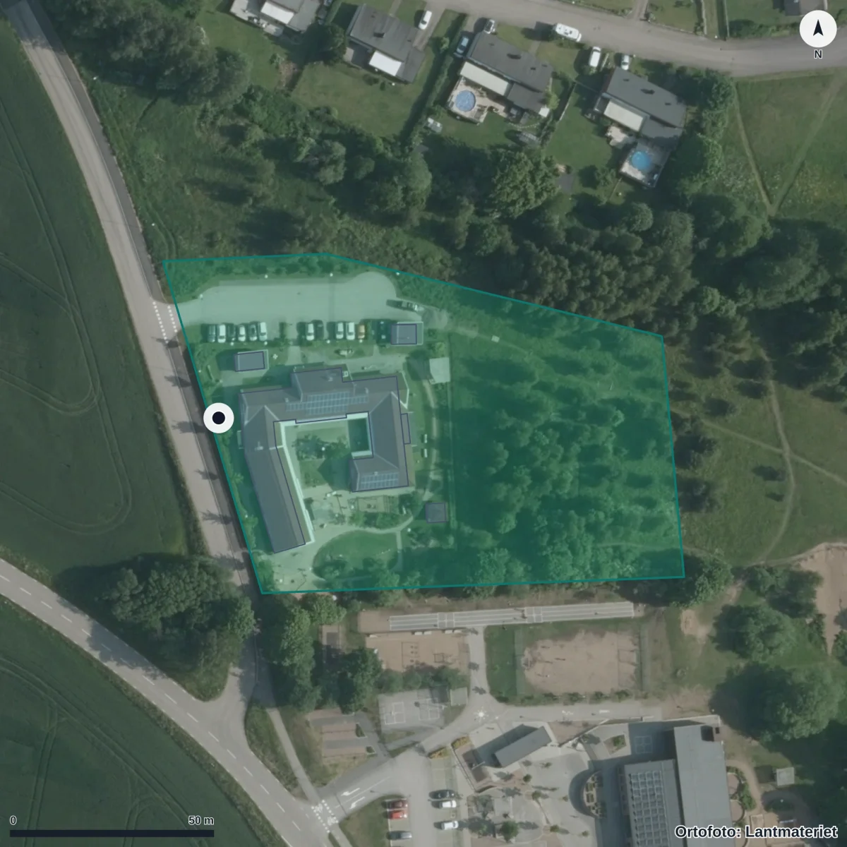 Flygbild över Lundsgårds Förskola, ortofoto från Lantmäteriet