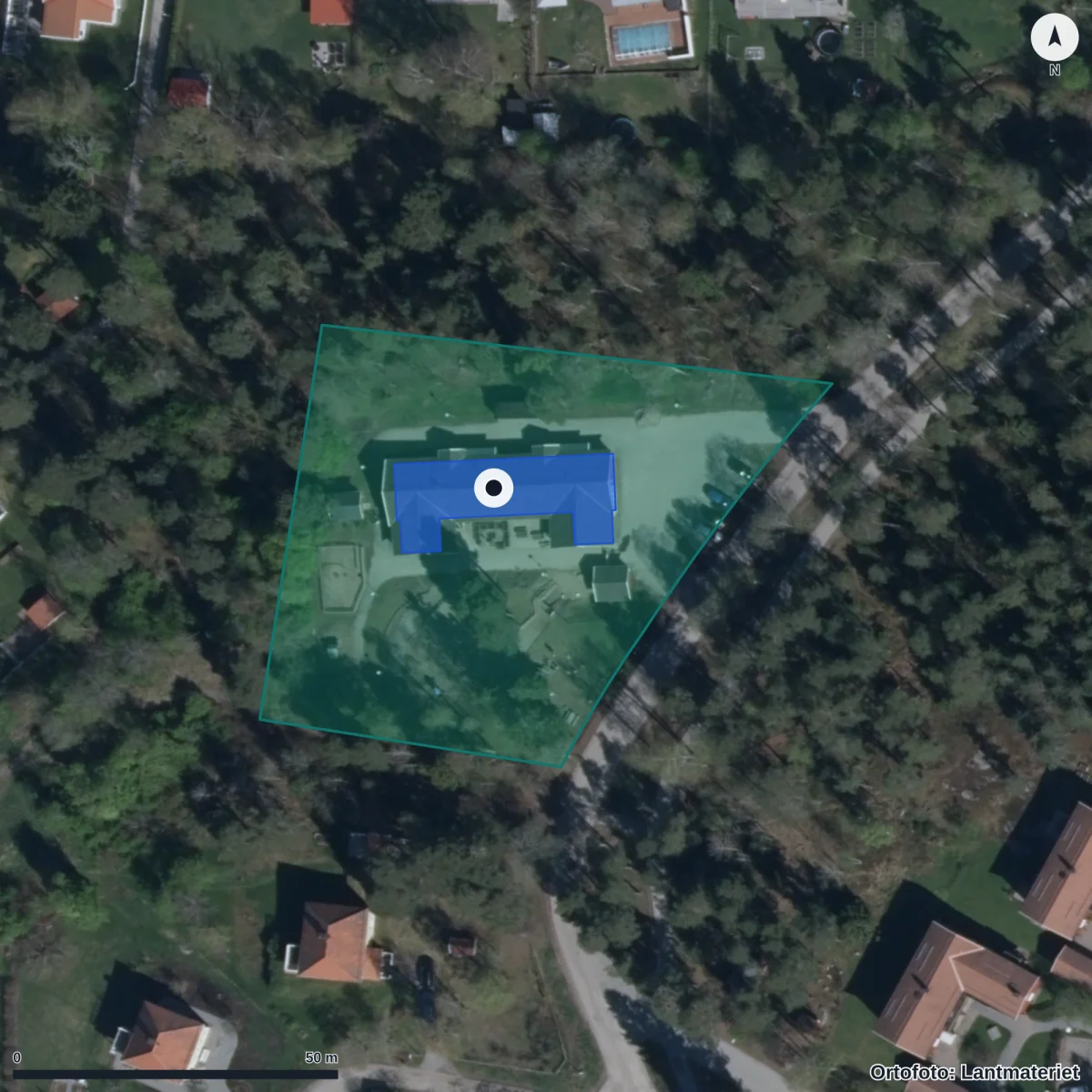 Flygbild över Skogsparkens Förskola, ortofoto från Lantmäteriet