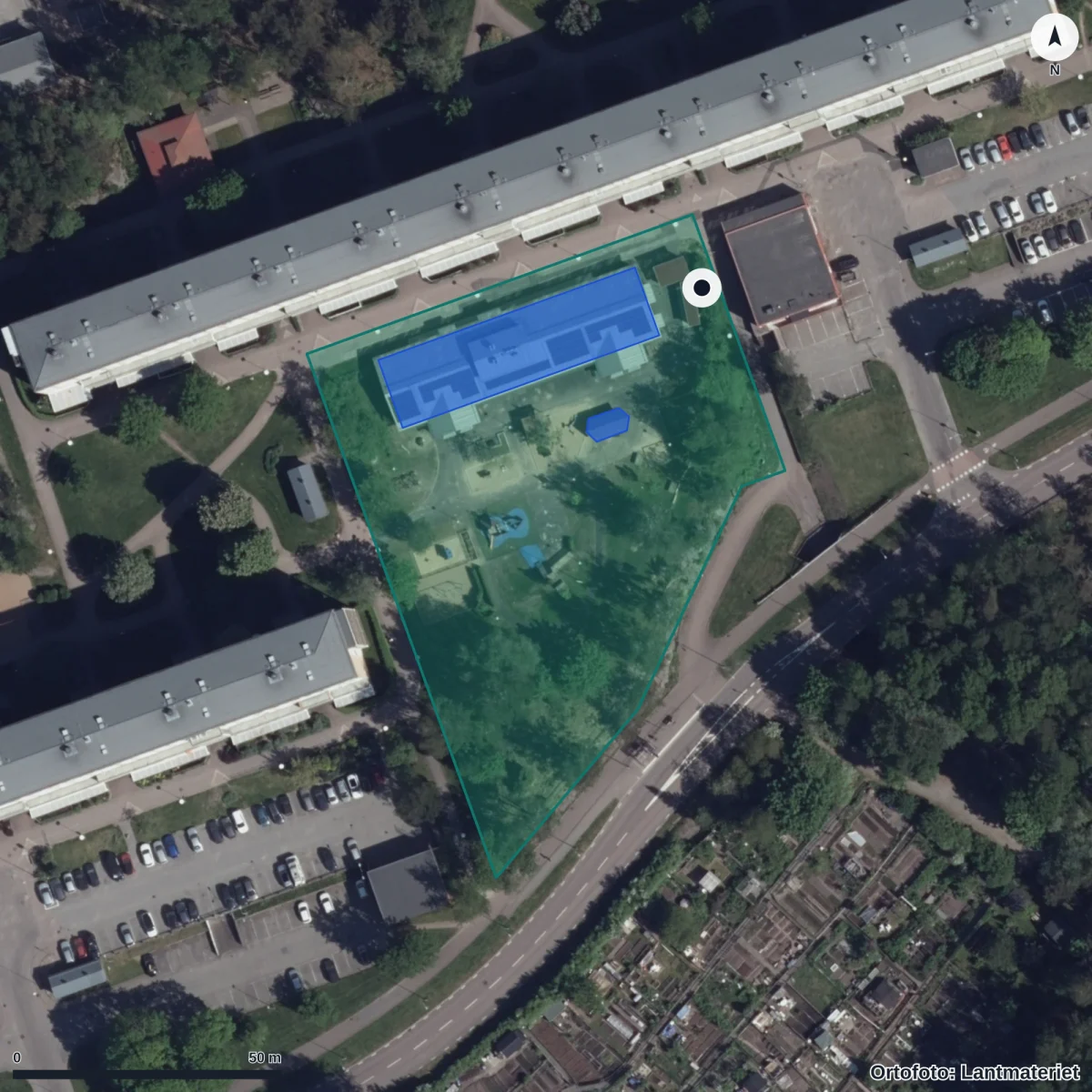 Flygbild över Fjällkåpan 2 Förskola, ortofoto från Lantmäteriet