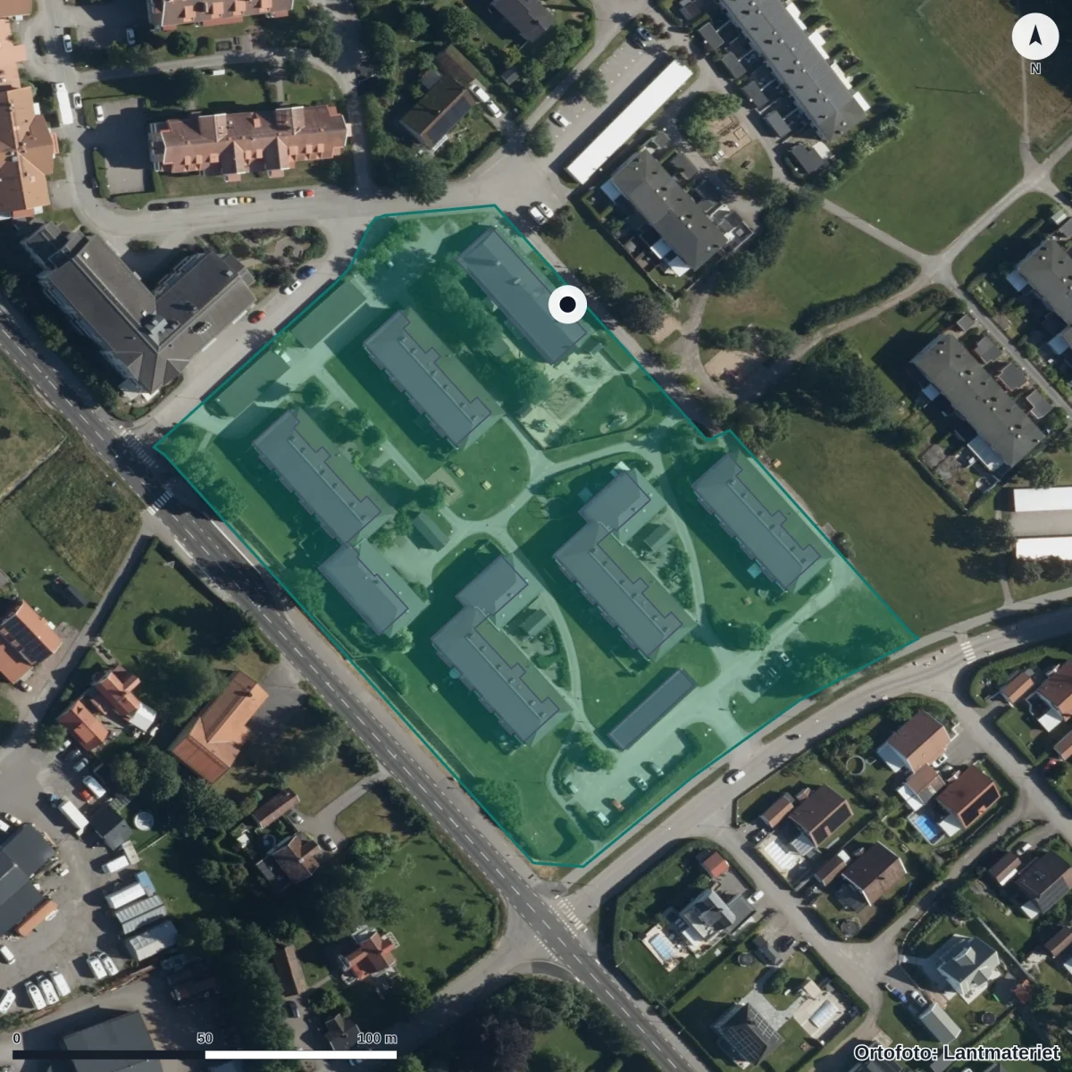 Flygbild över Dibber Kolmårdstrollen Förskola, ortofoto från Lantmäteriet