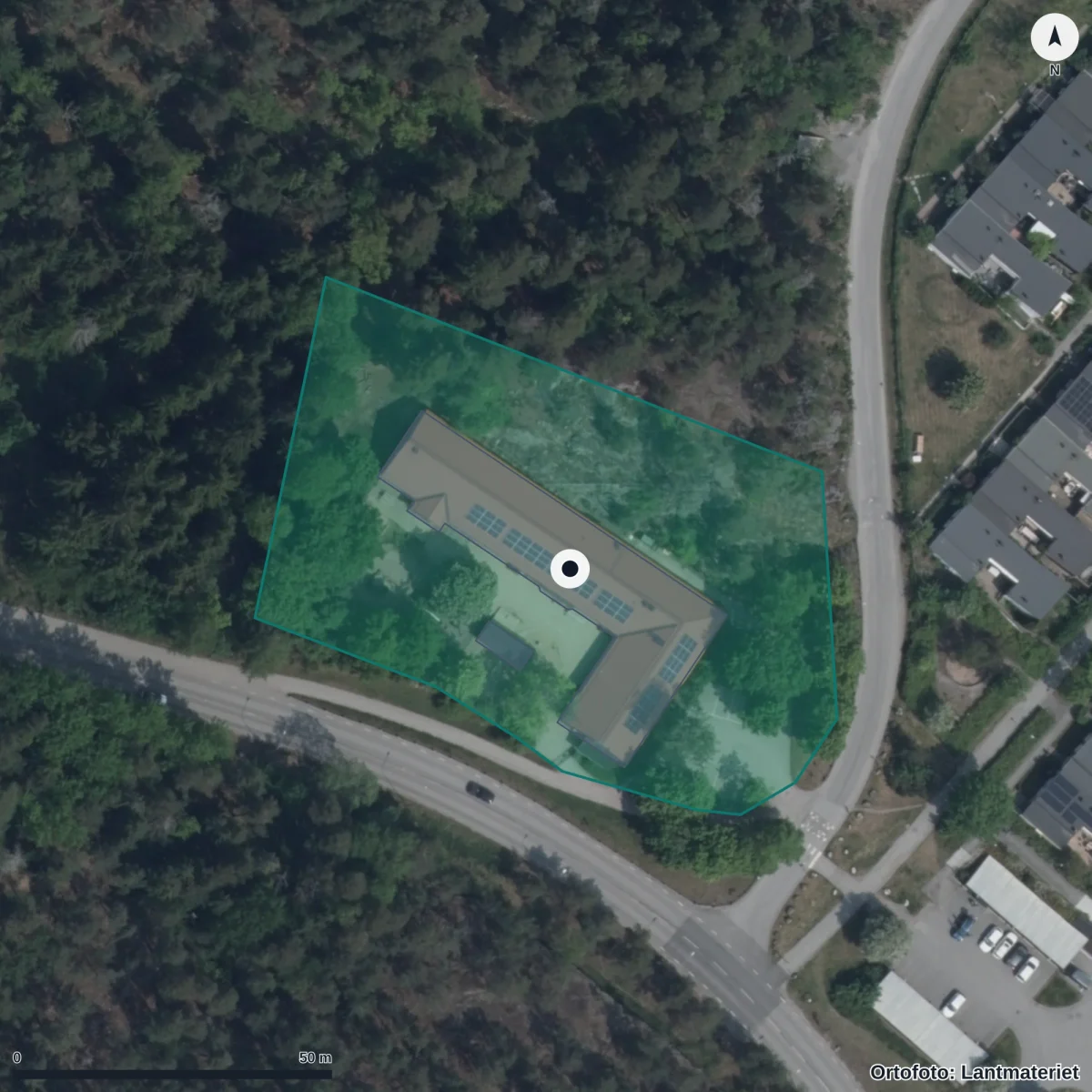 Flygbild över Krabbans Förskola, ortofoto från Lantmäteriet
