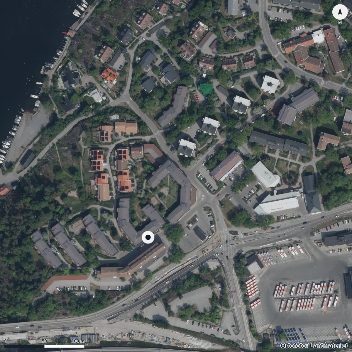 Flygbild över Solfjäderns Förskola, ortofoto från Lantmäteriet