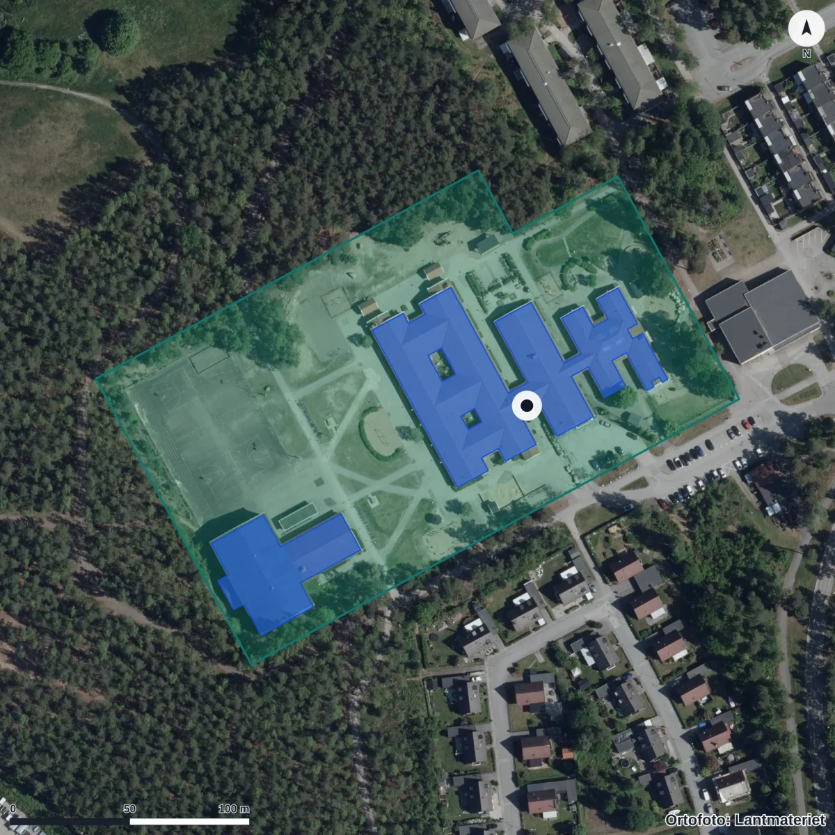 Flygbild över Förskolan Skogshaga, ortofoto från Lantmäteriet
