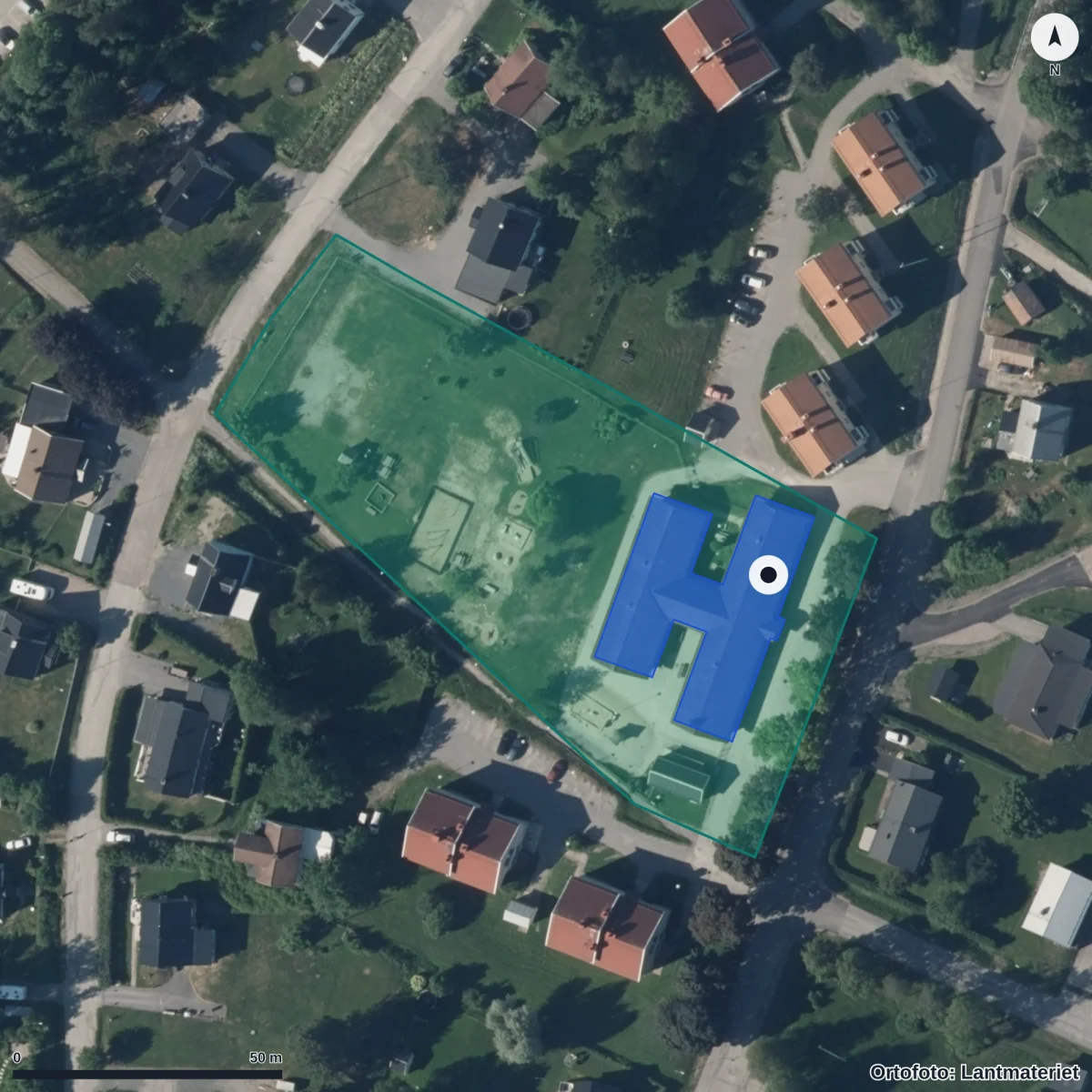 Flygbild över Genebackens Förskola, ortofoto från Lantmäteriet