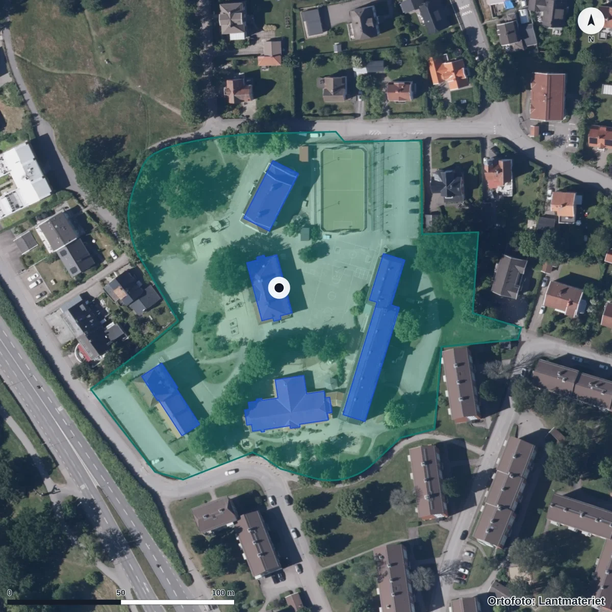 Flygbild över Östregård Förskola, ortofoto från Lantmäteriet