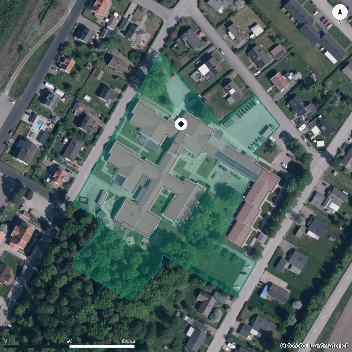 Flygbild över Björkhaga Förskola, ortofoto från Lantmäteriet