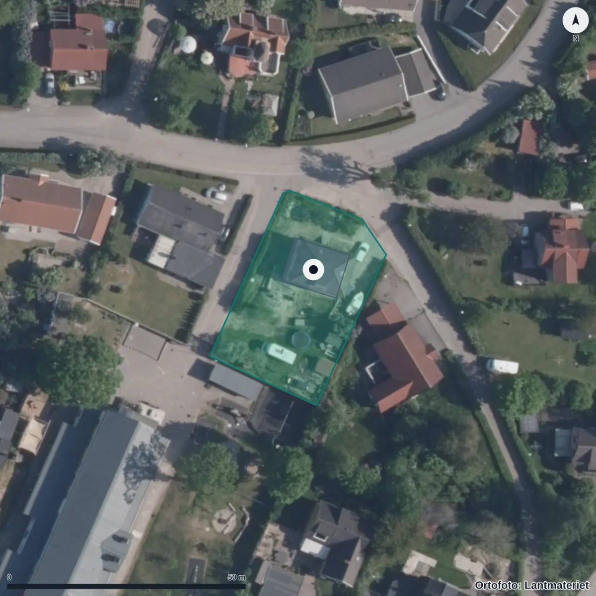 Flygbild över Lyckeby Förskola Rosenhill, ortofoto från Lantmäteriet
