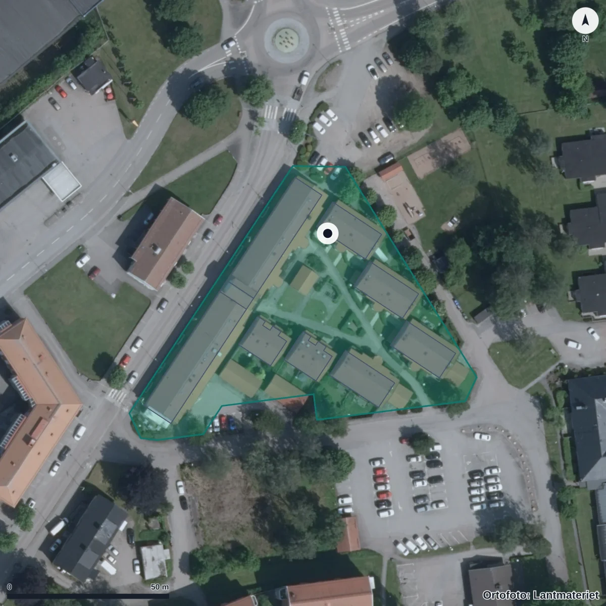 Flygbild över Lönnens Förskola, ortofoto från Lantmäteriet