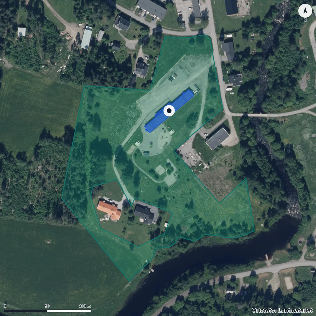 Flygbild över Forsens Förskola, ortofoto från Lantmäteriet