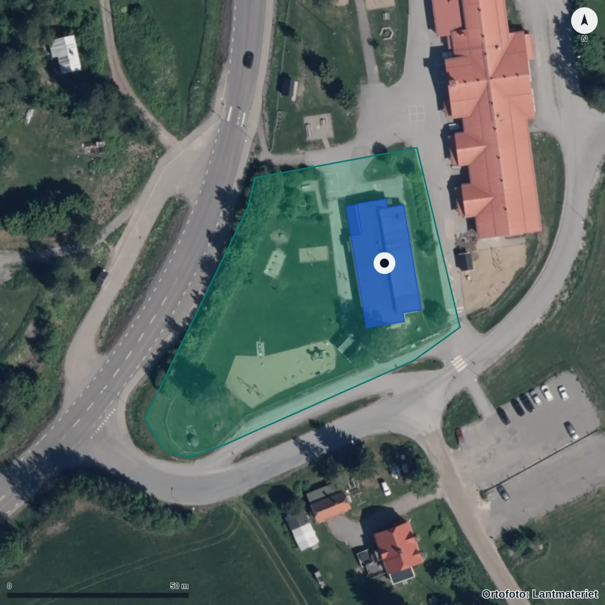 Flygbild över Humlans Förskola, ortofoto från Lantmäteriet