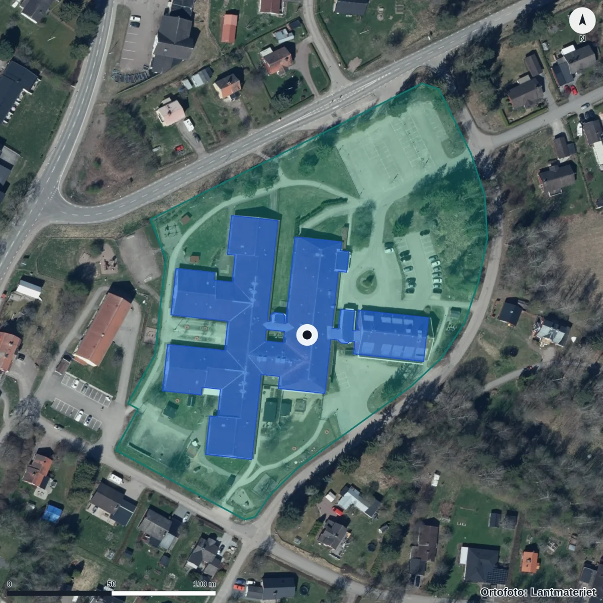 Flygbild över Förskolan Björkhagen, ortofoto från Lantmäteriet