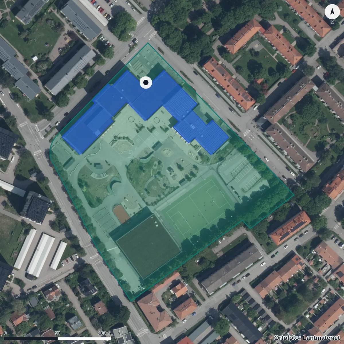 Flygbild över Tiunda Förskola, ortofoto från Lantmäteriet