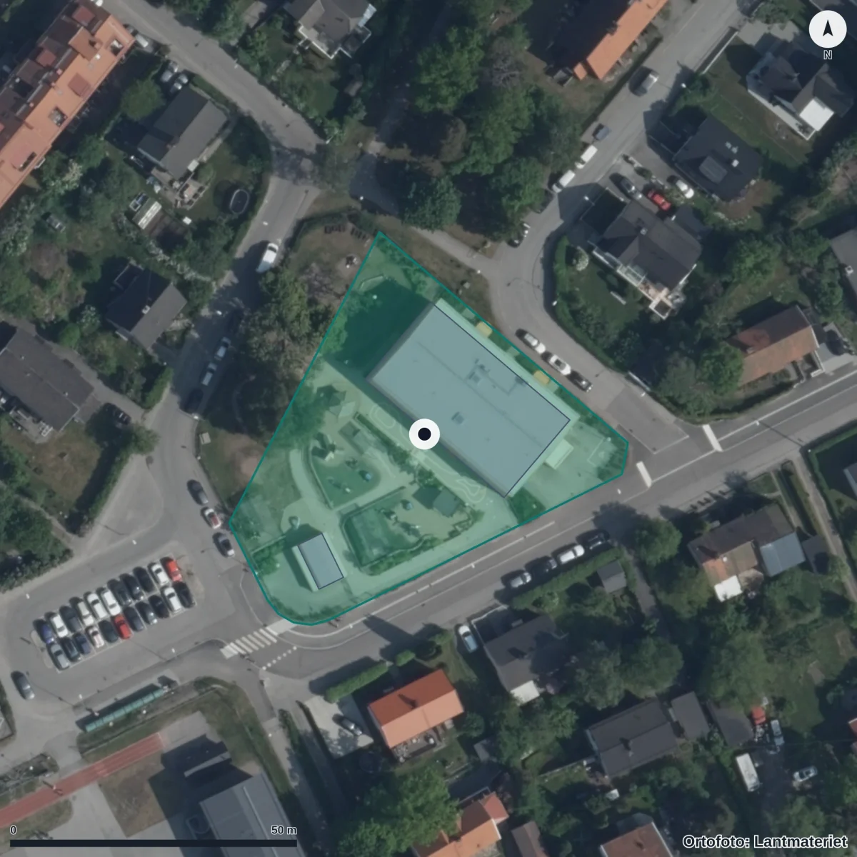 Flygbild över Förskolan Vingåkersvägen, ortofoto från Lantmäteriet