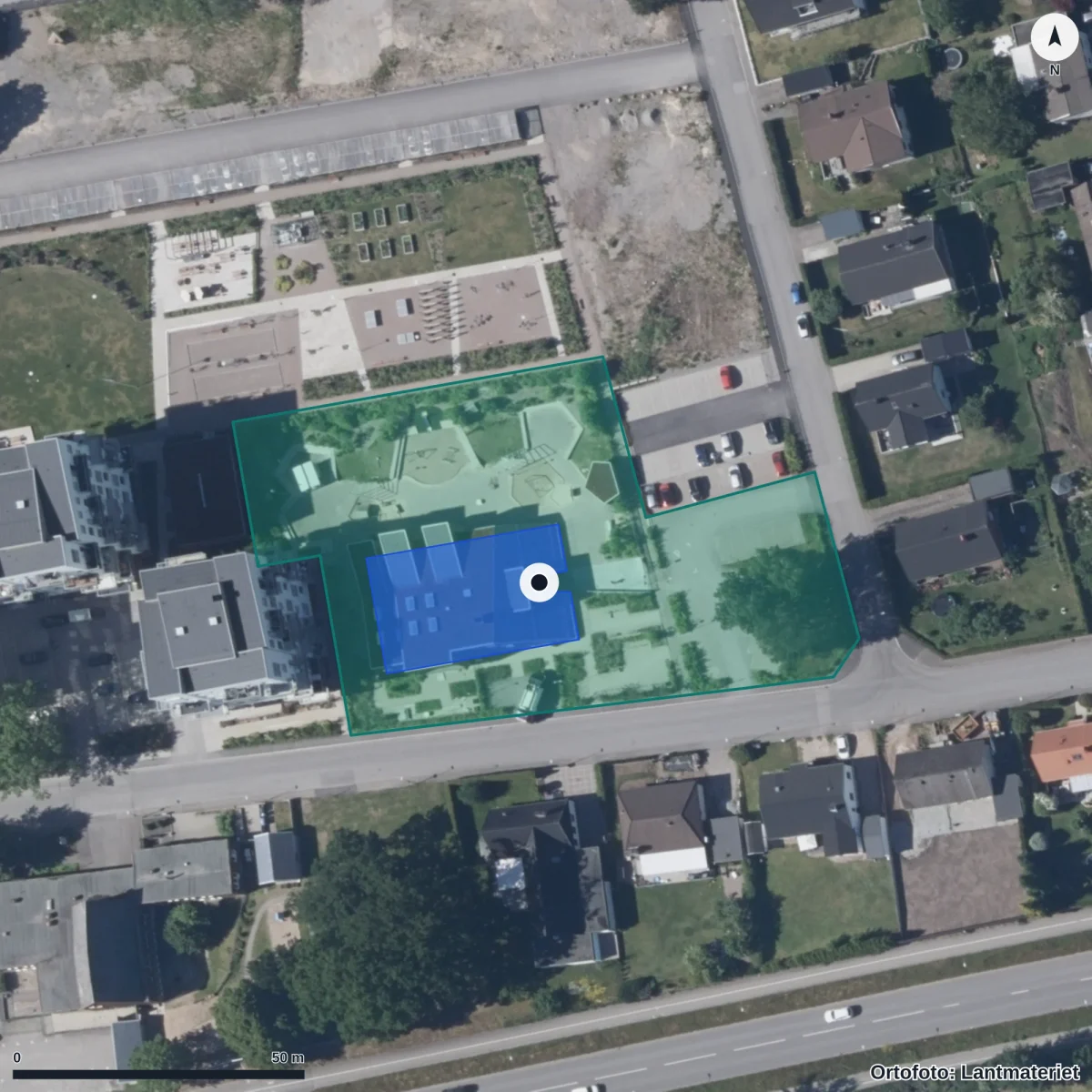 Flygbild över Hofs Park Förskola, ortofoto från Lantmäteriet