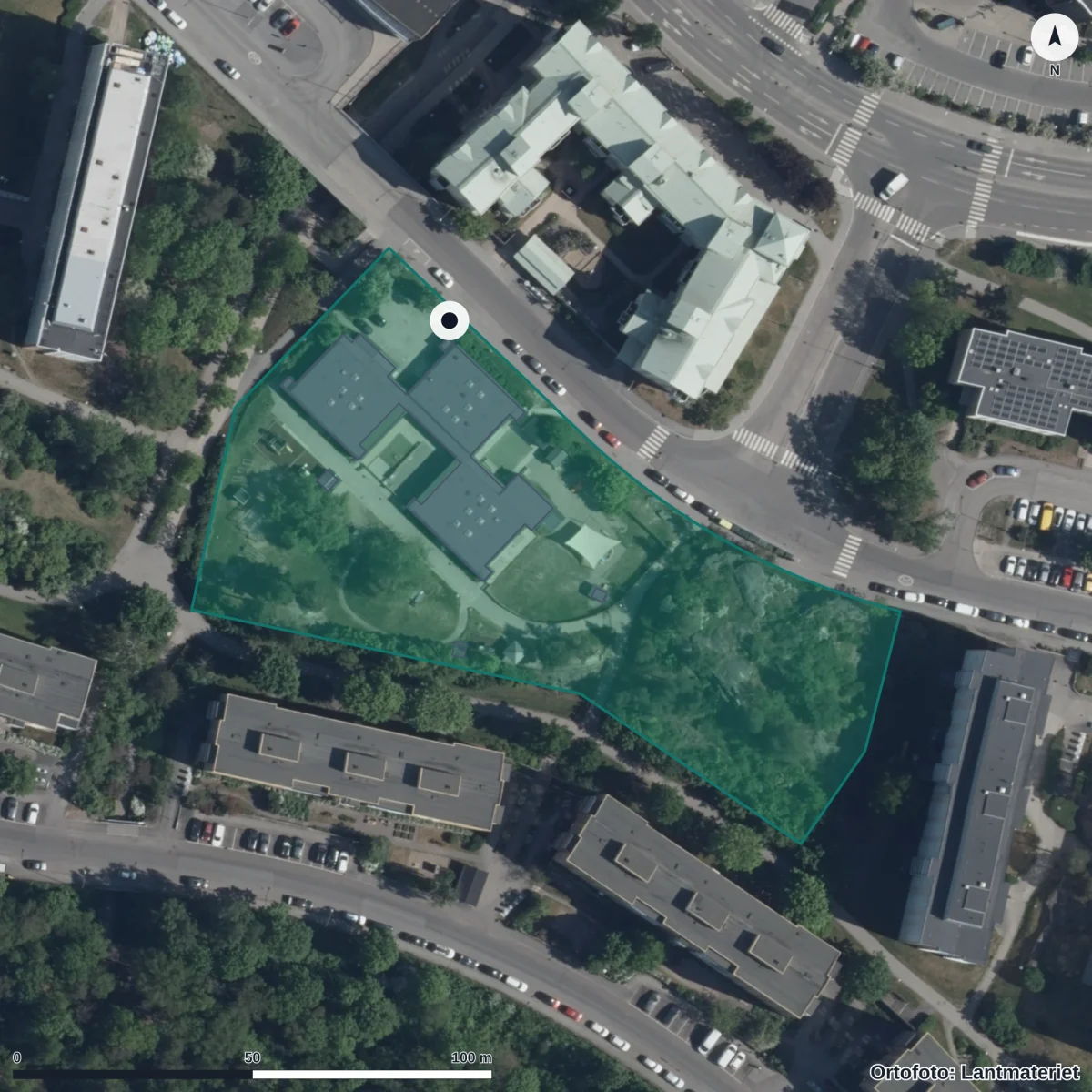 Flygbild över Fantasia Förskola, ortofoto från Lantmäteriet