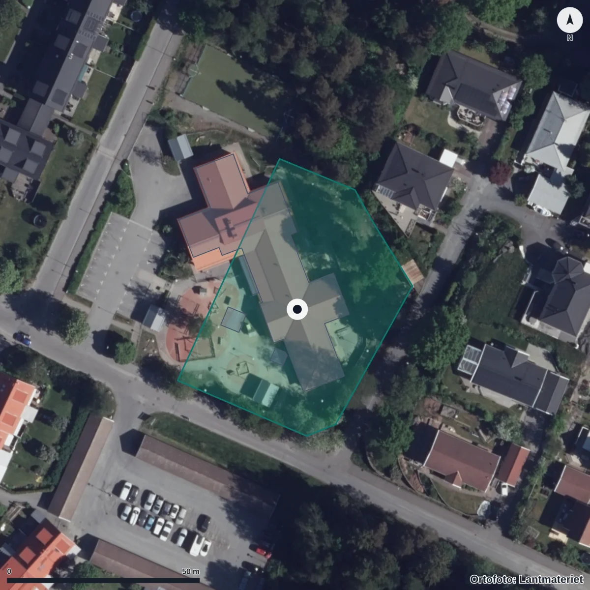 Flygbild över Barrskogens Förskola, ortofoto från Lantmäteriet