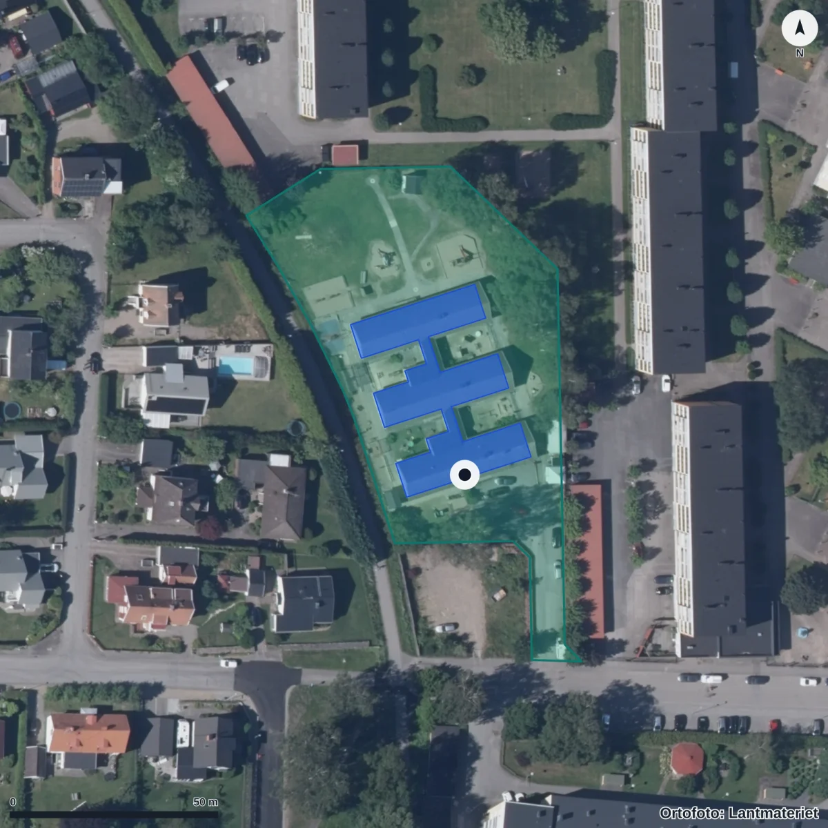 Flygbild över Förskolan Björken, ortofoto från Lantmäteriet