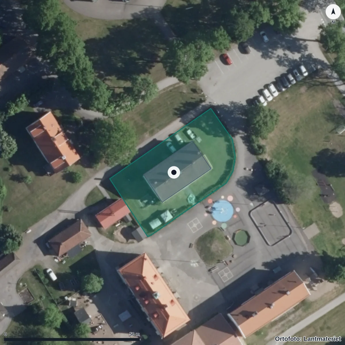 Flygbild över Förskolan Rävkullen, ortofoto från Lantmäteriet