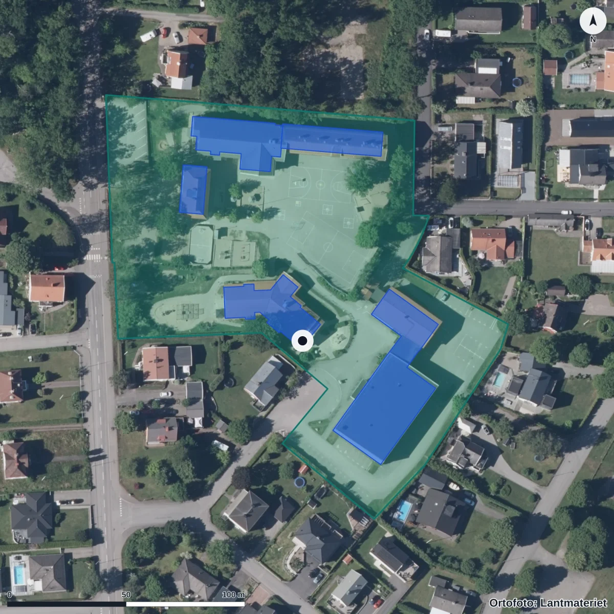 Flygbild över Lindö Förskola, ortofoto från Lantmäteriet