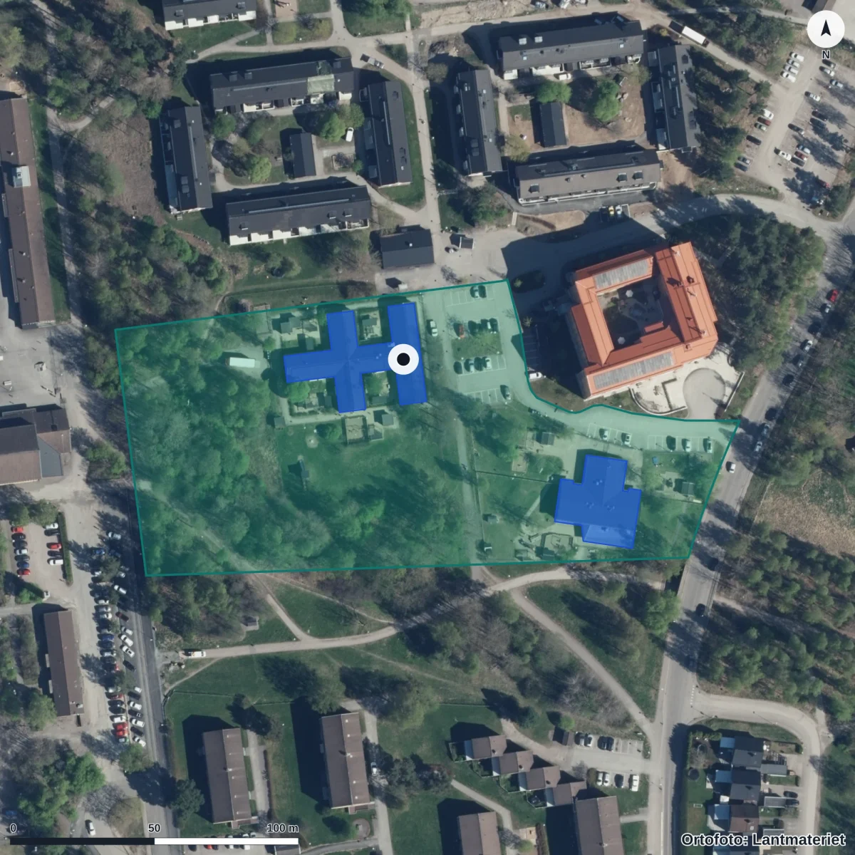 Flygbild över Förskolan Karlberg, ortofoto från Lantmäteriet