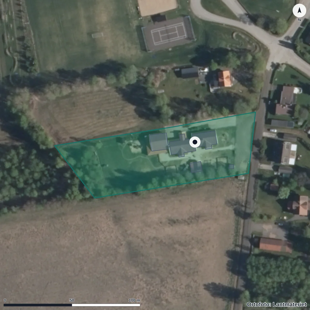 Flygbild över Svanens Förskola, ortofoto från Lantmäteriet