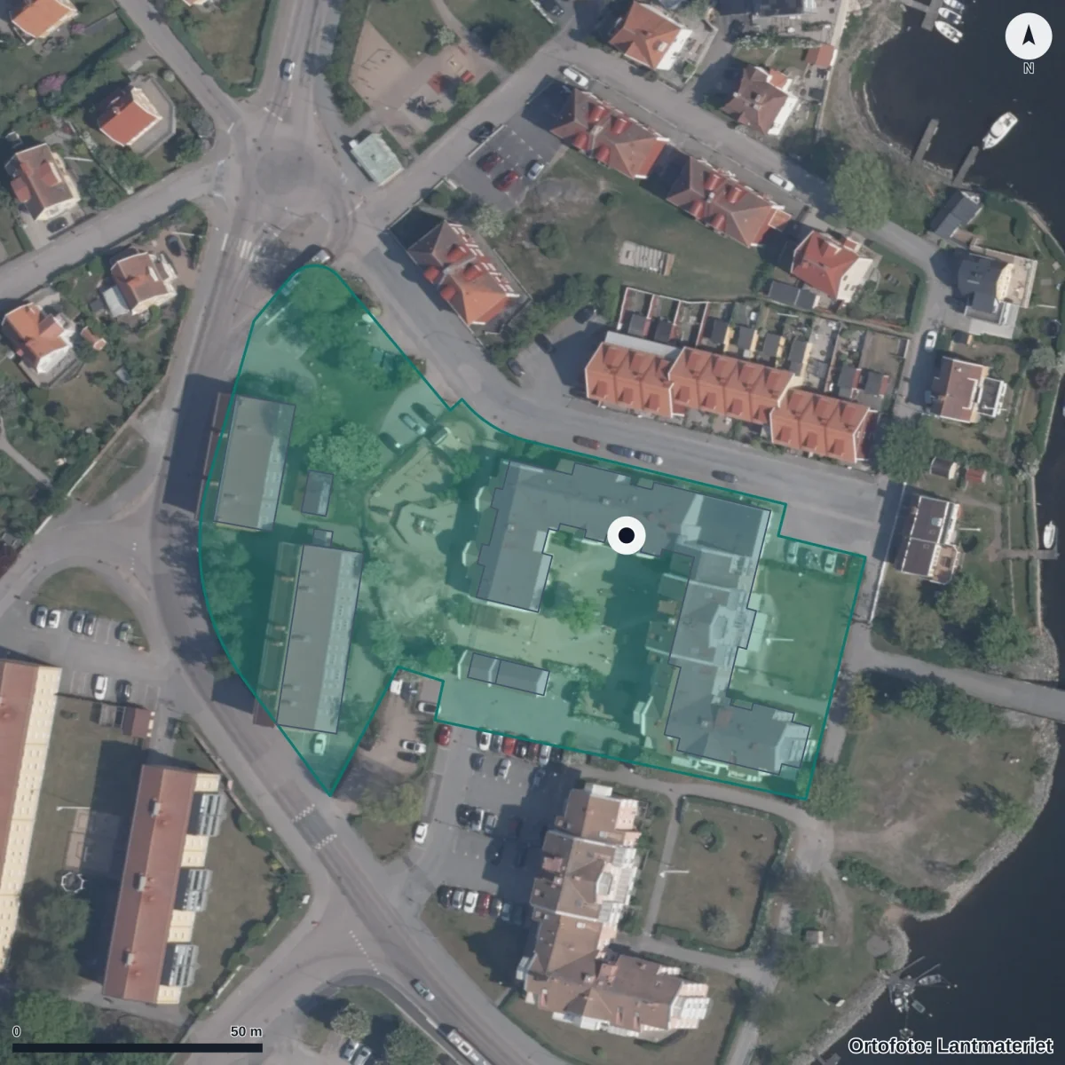 Flygbild över Saltö Förskola Saltkråkan, ortofoto från Lantmäteriet