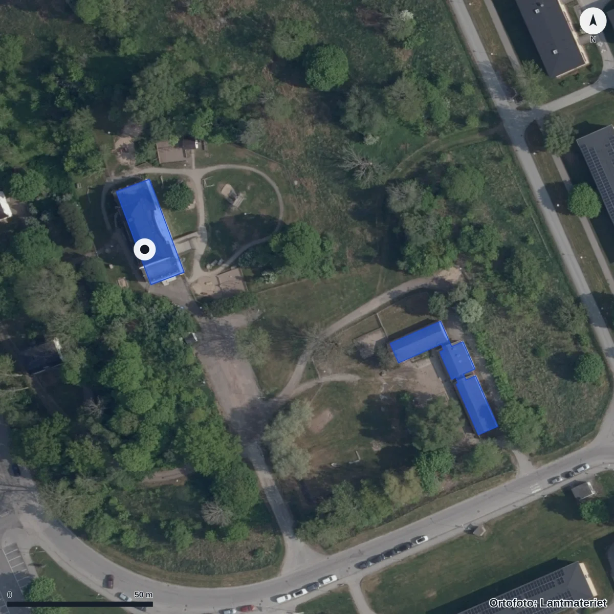 Flygbild över Oppeby Gårds Förskola, ortofoto från Lantmäteriet