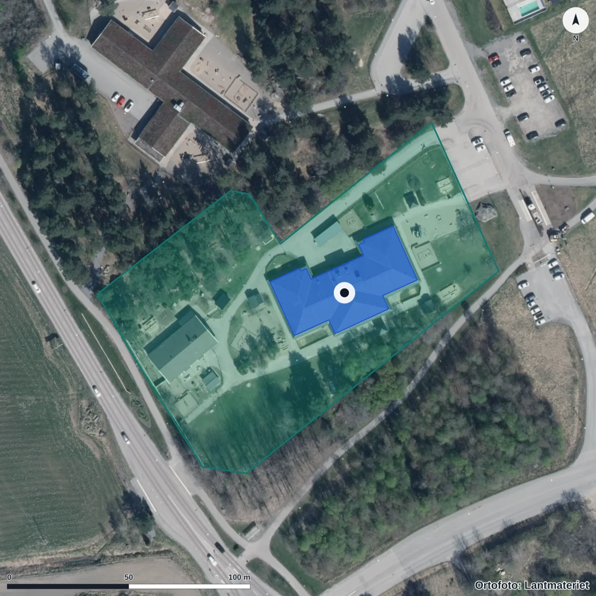 Flygbild över Glömsta Förskola, ortofoto från Lantmäteriet