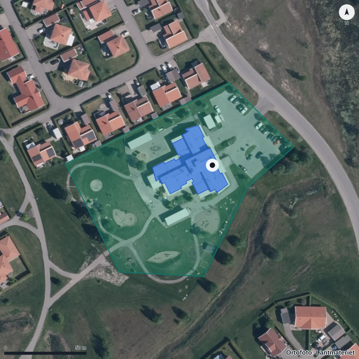 Flygbild över Råda Mosse Förskola, ortofoto från Lantmäteriet