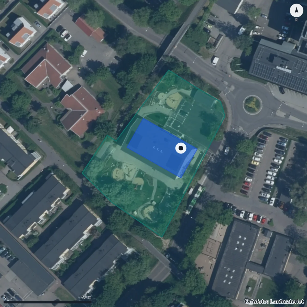Flygbild över Dalhems Förskola, ortofoto från Lantmäteriet
