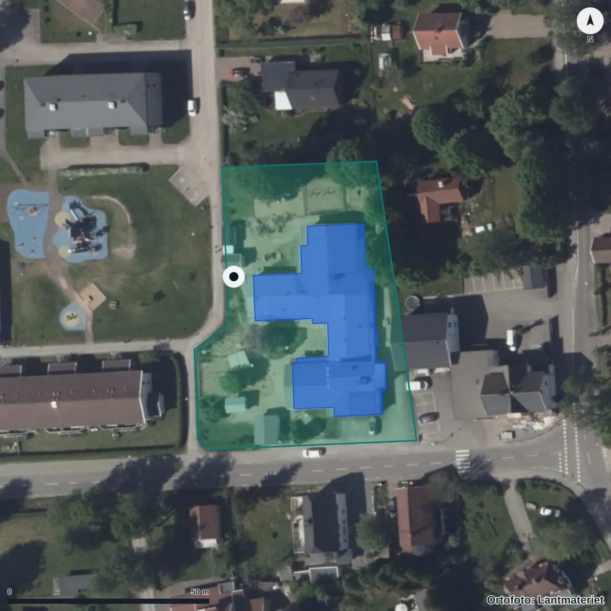 Flygbild över Björkhyddans Förskola, ortofoto från Lantmäteriet