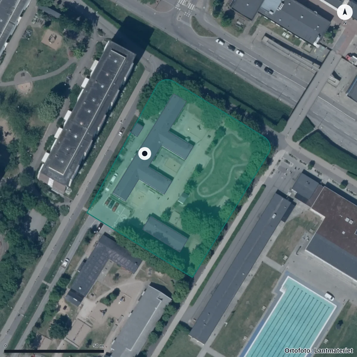 Flygbild över Pilevallens Förskola, ortofoto från Lantmäteriet