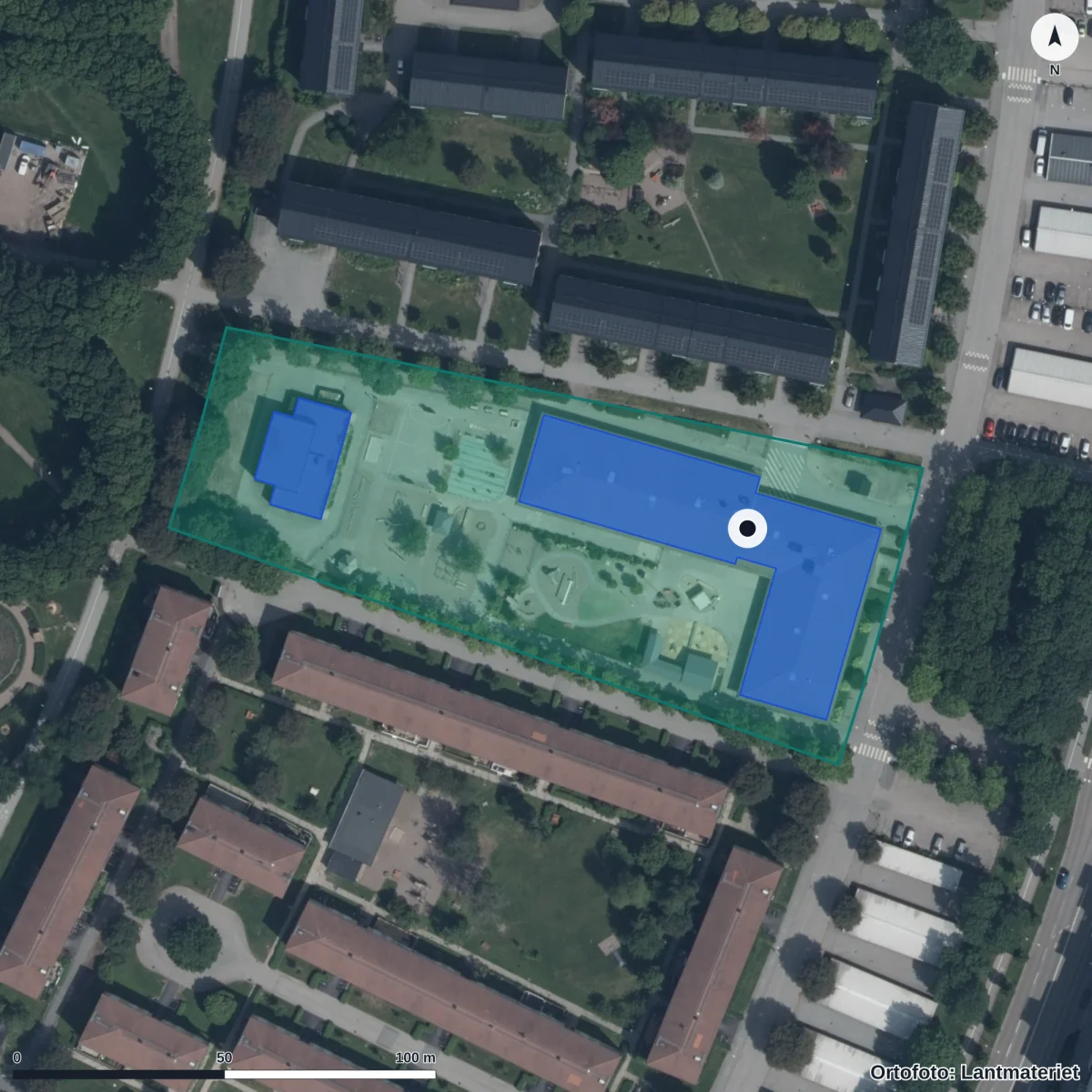 Flygbild över Bellmans Förskola, ortofoto från Lantmäteriet