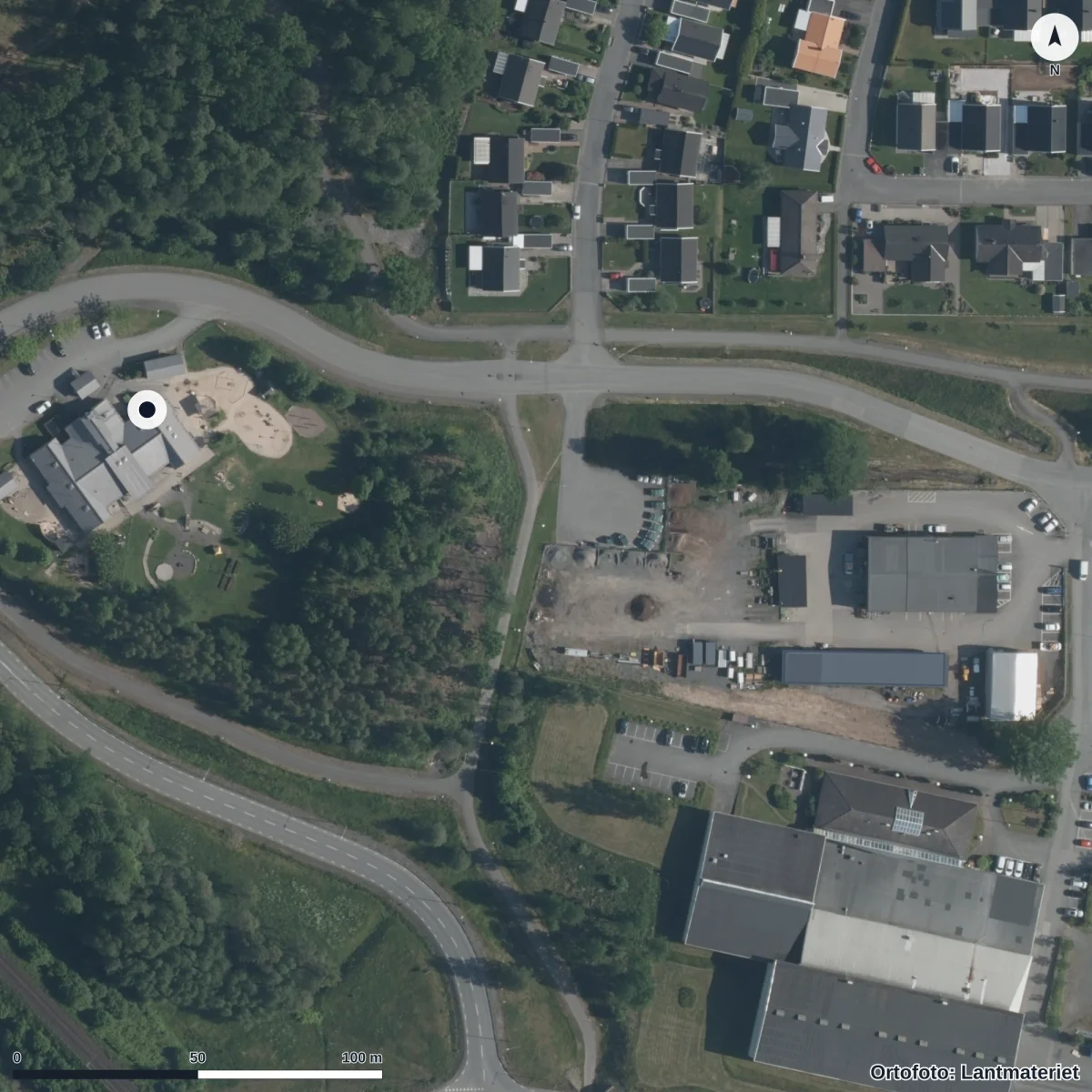 Flygbild över Bagaregatans Förskola, ortofoto från Lantmäteriet