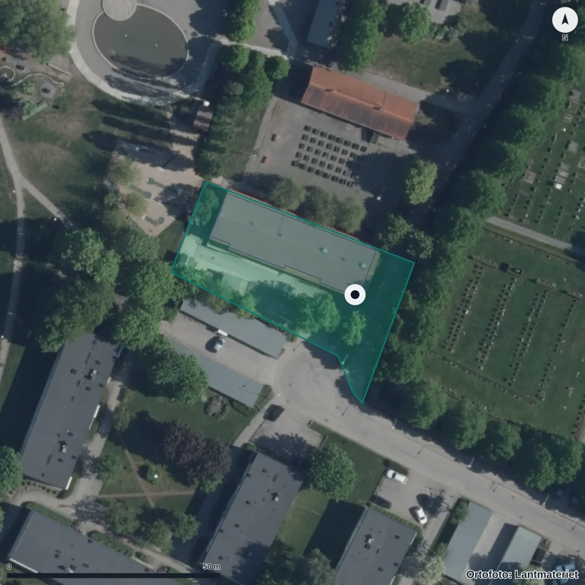 Flygbild över Förskolan Bystugan, ortofoto från Lantmäteriet