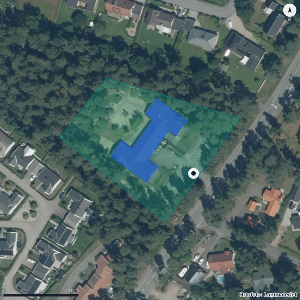 Flygbild över Kryddgårdens Idrottsförskola, ortofoto från Lantmäteriet