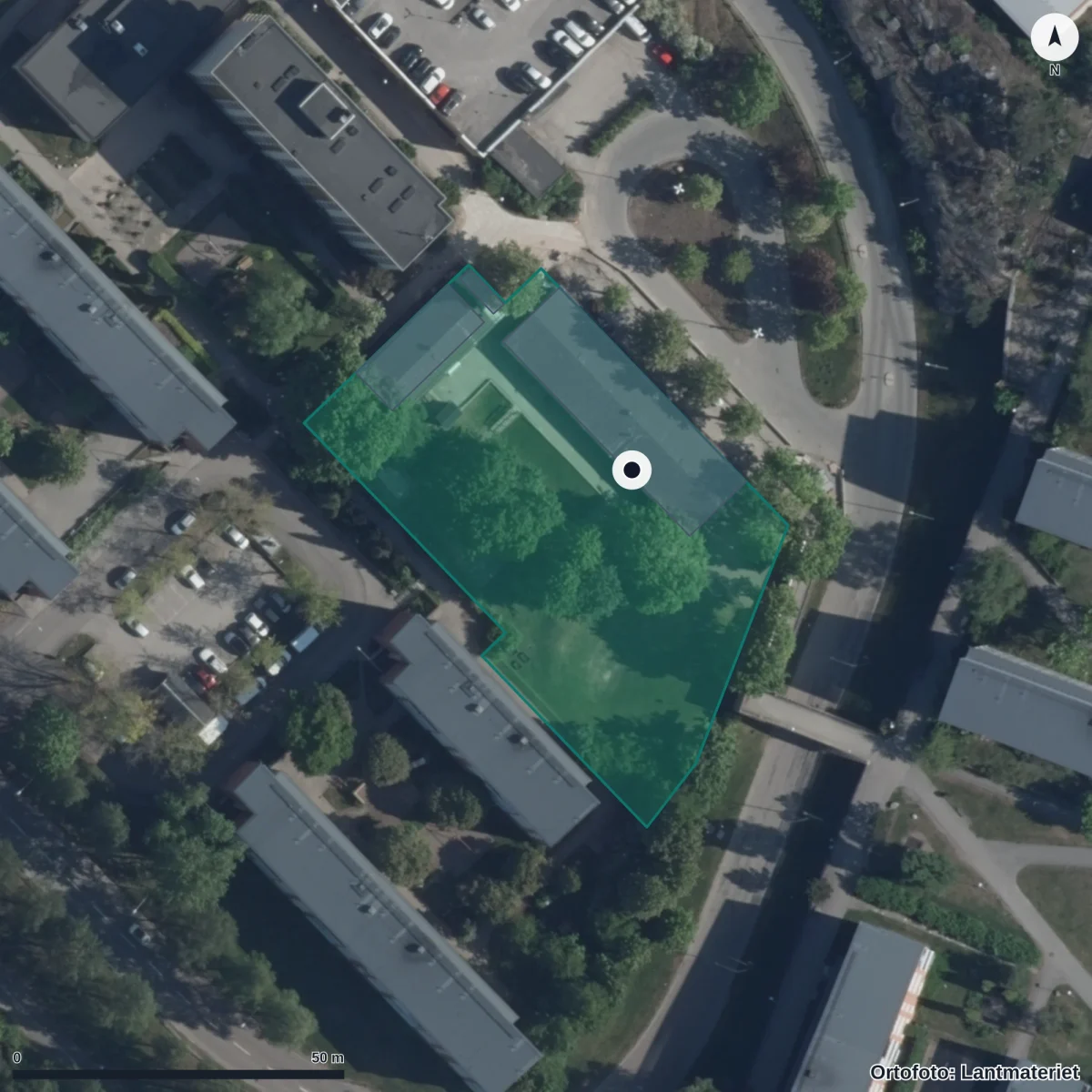 Flygbild över Förskolan Månstugan, ortofoto från Lantmäteriet
