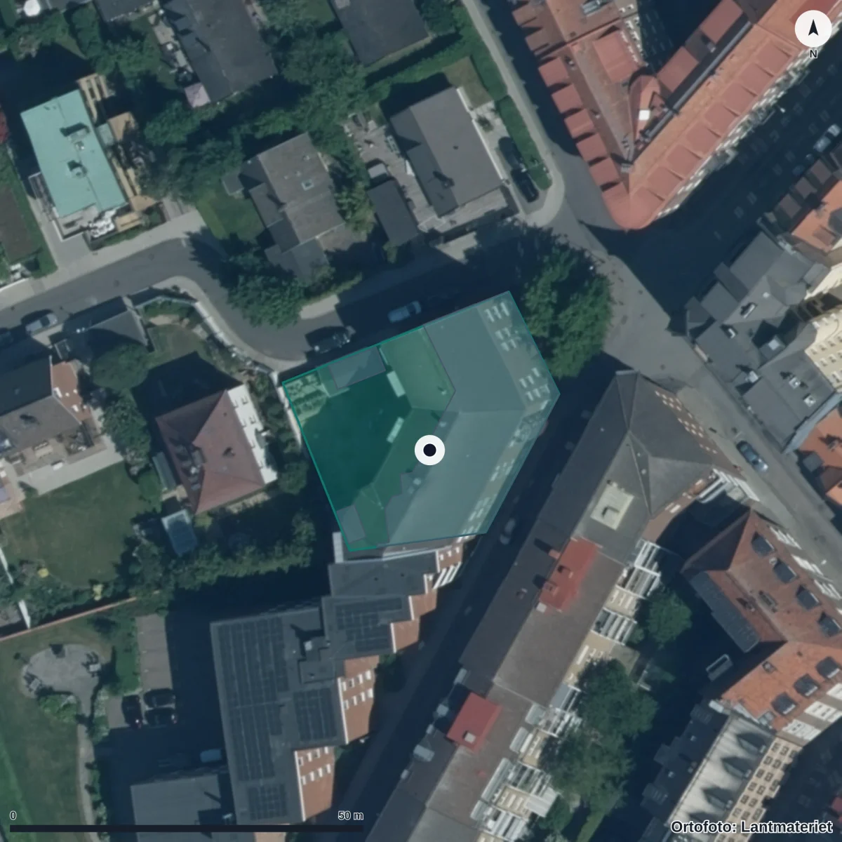 Flygbild över Nicandersgatans Förskola, ortofoto från Lantmäteriet