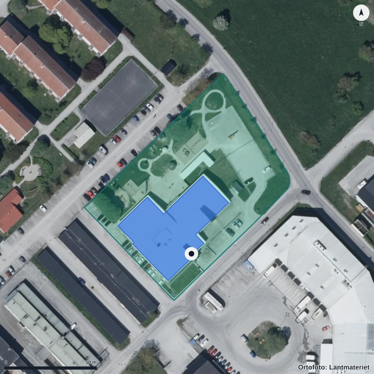 Flygbild över Förskolan Väduren, ortofoto från Lantmäteriet