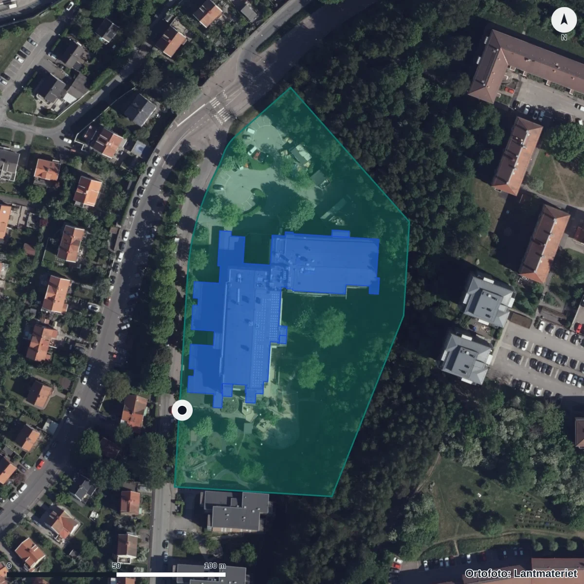 Flygbild över Landerigatan 17 A Förskola, ortofoto från Lantmäteriet