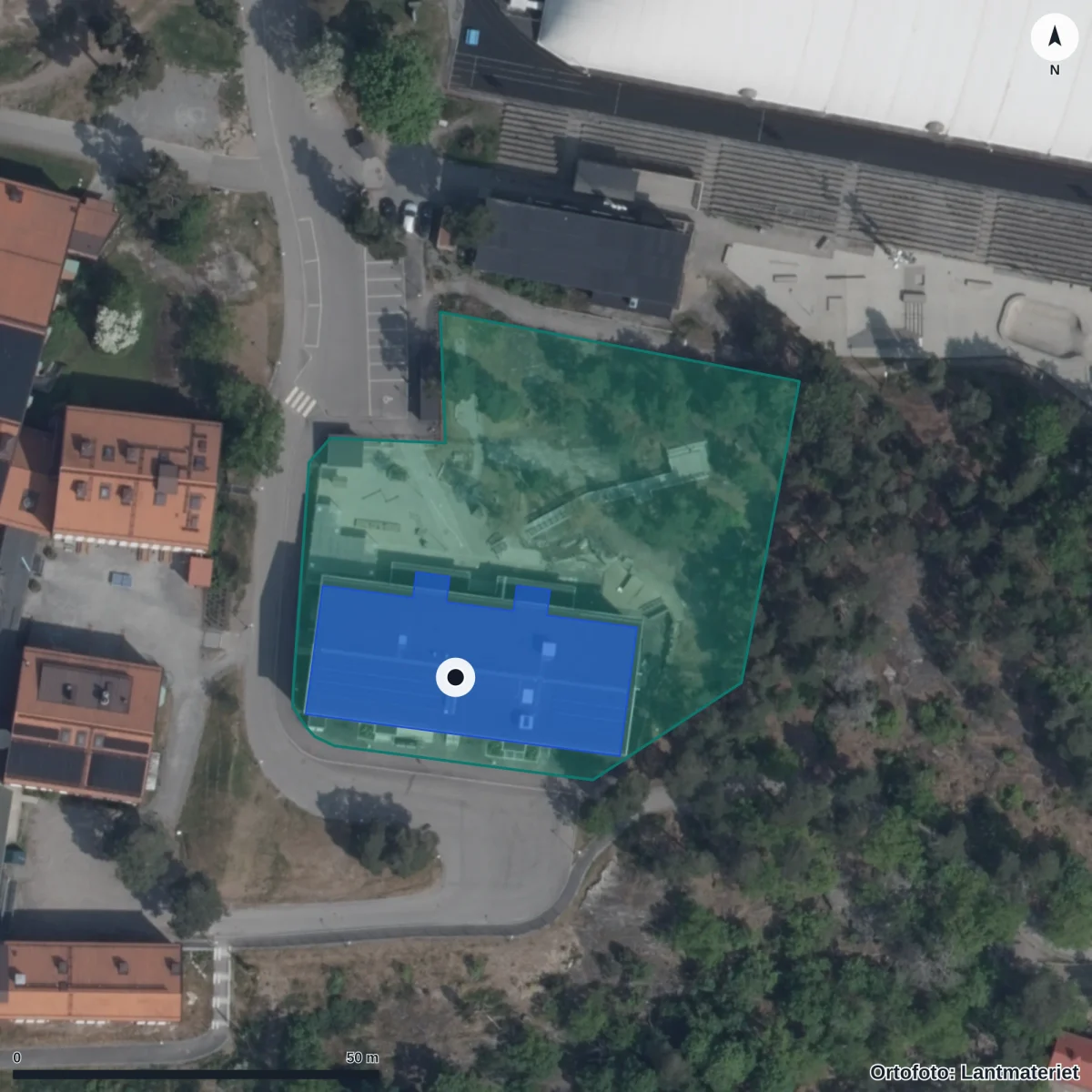 Flygbild över Järlahöjdens Förskola, ortofoto från Lantmäteriet