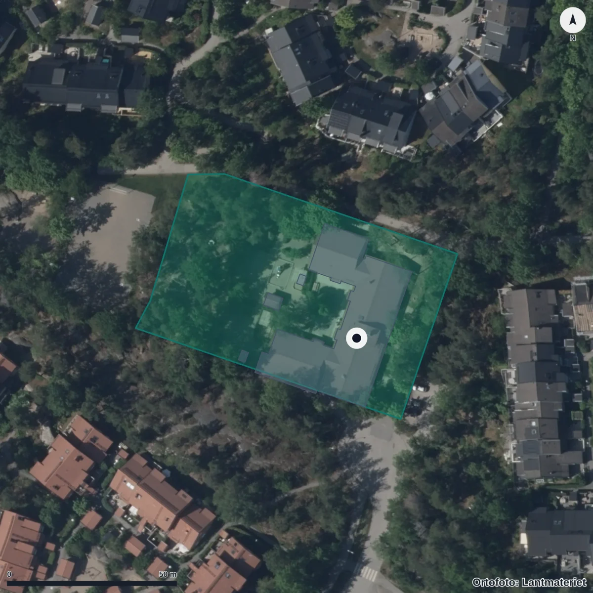 Flygbild över Östbacka Förskola, ortofoto från Lantmäteriet
