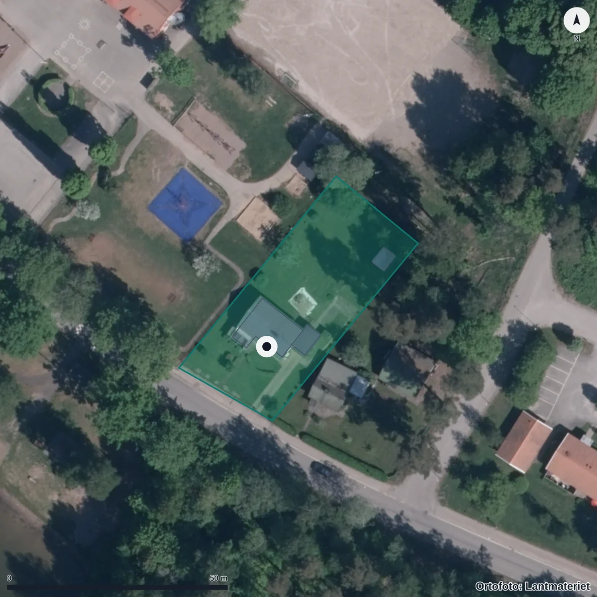 Flygbild över Levenes Förskola, ortofoto från Lantmäteriet