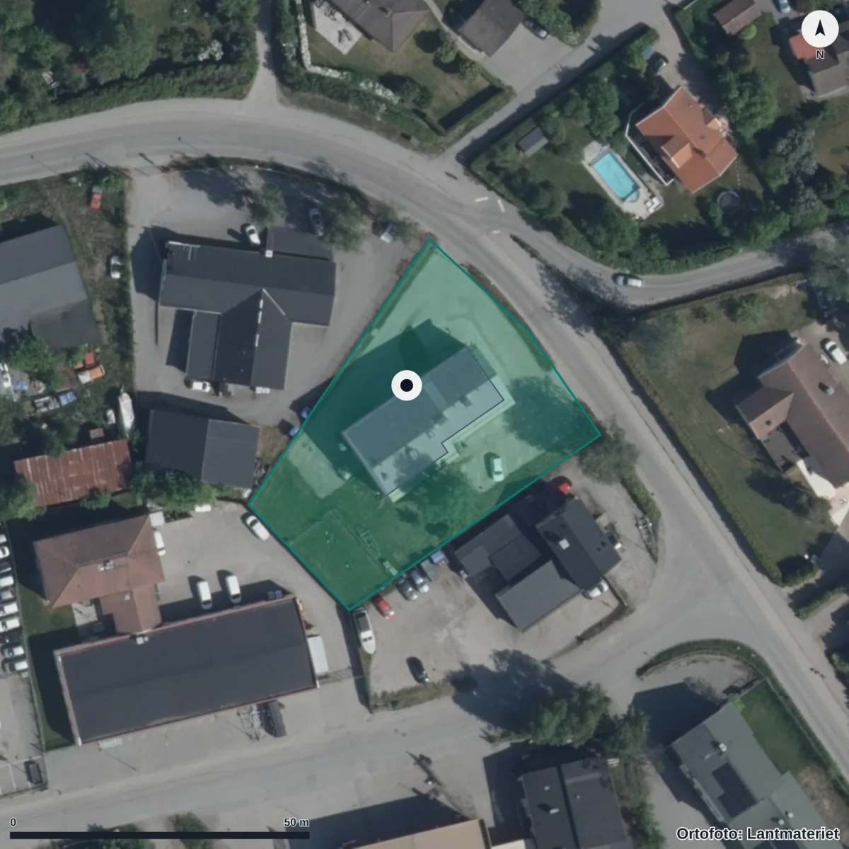 Flygbild över Sagogården AB, ortofoto från Lantmäteriet