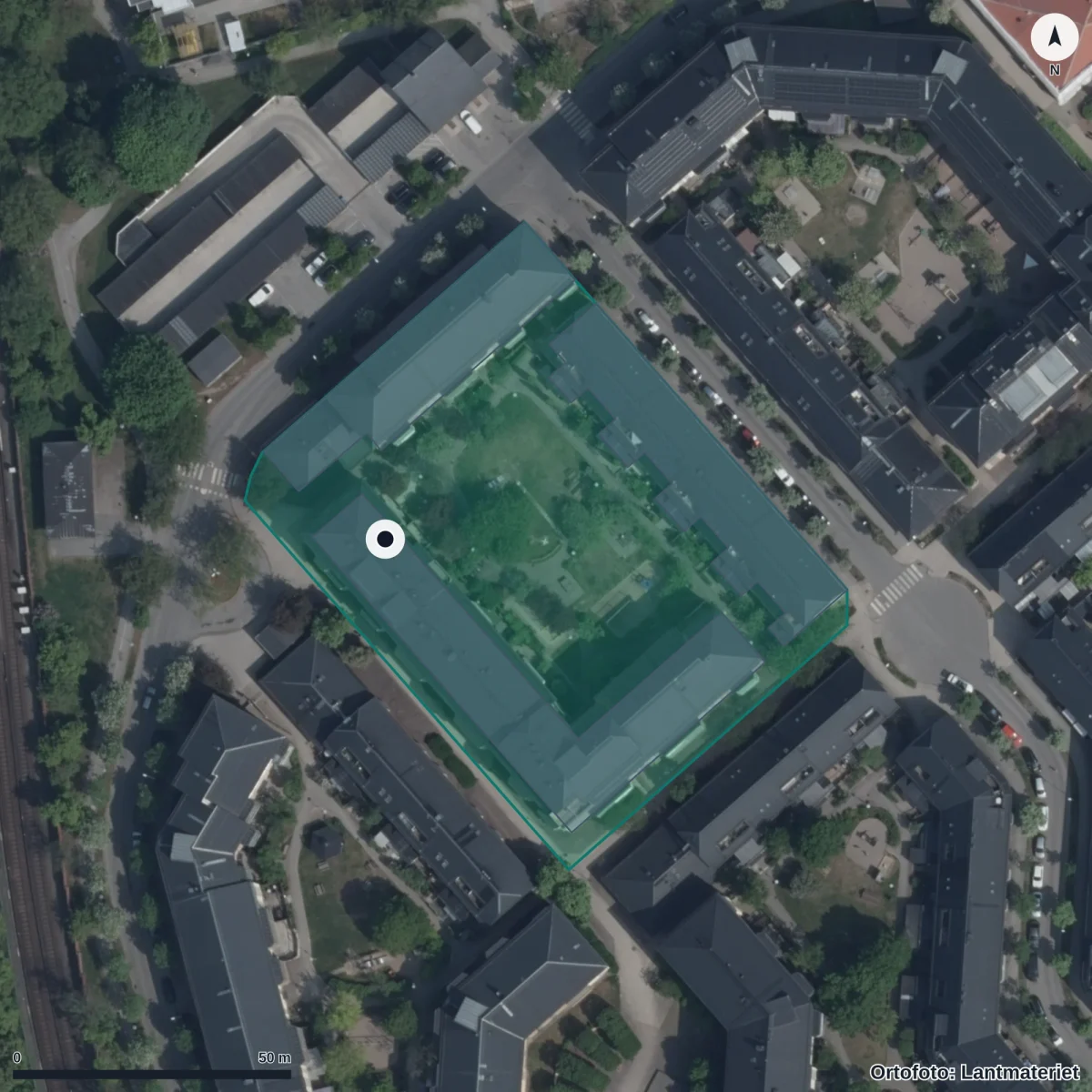 Flygbild över Förskolan Äppelgården, ortofoto från Lantmäteriet