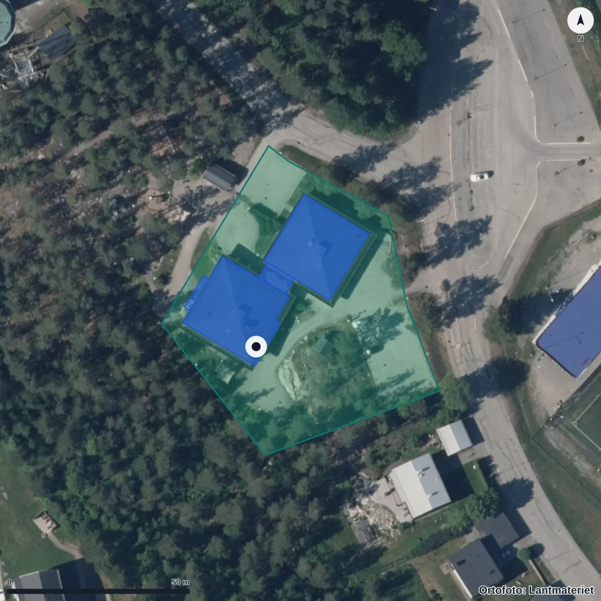 Flygbild över Fröja Förskola, ortofoto från Lantmäteriet