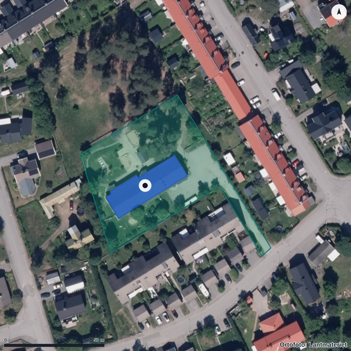 Flygbild över Förskolan Solrosen, ortofoto från Lantmäteriet